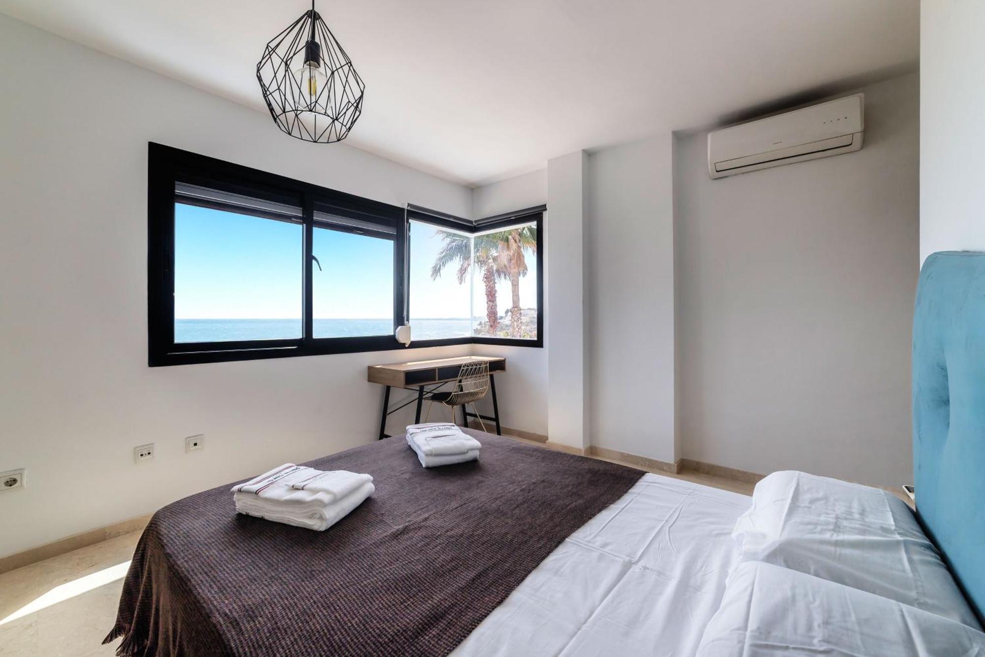 Villa With Sea View In Alicante *