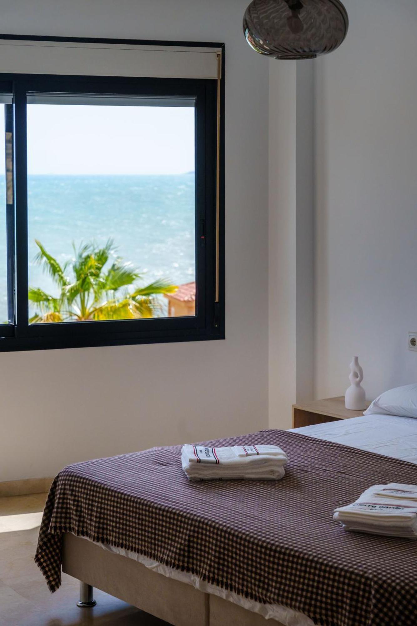 Villa With Sea View In Alicante