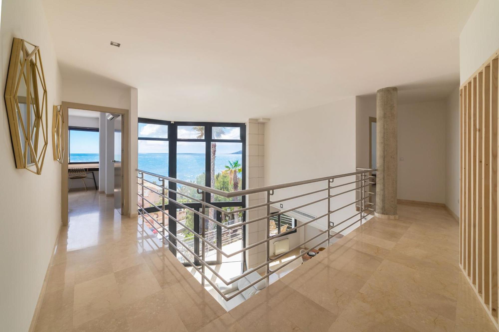 With Sea View In Alicante Villa El Campello
