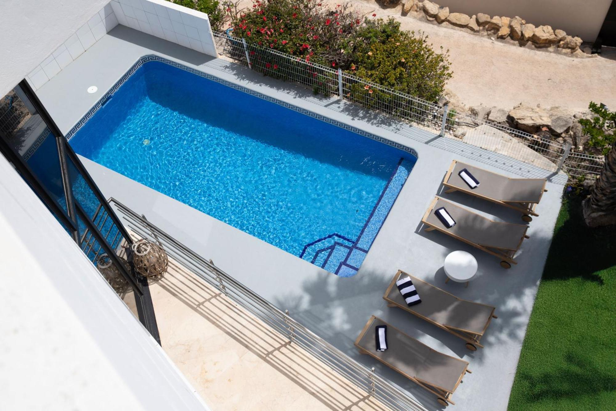 Villa With Sea View In Alicante *