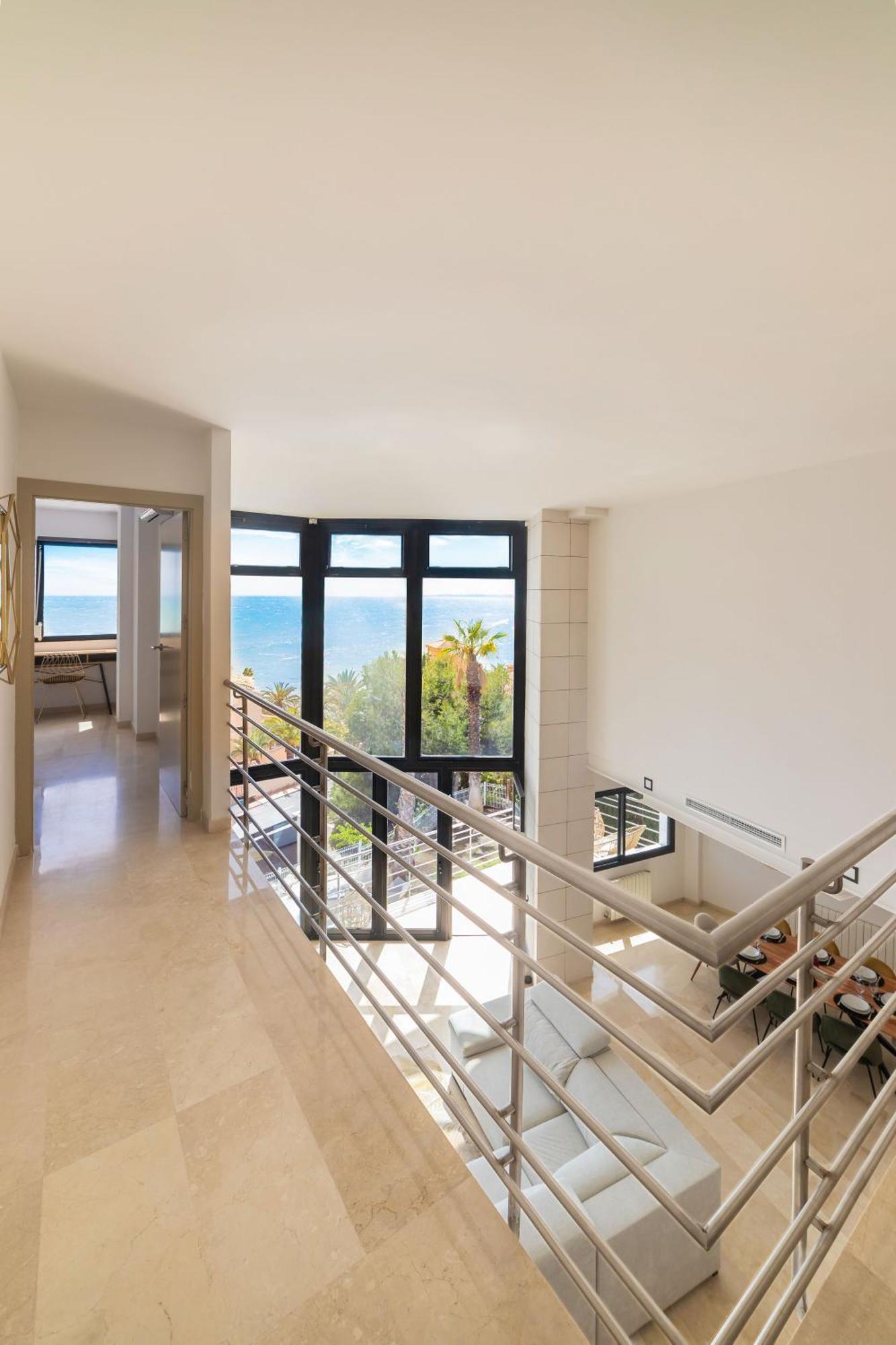 Villa With Sea View In Alicante El Campello