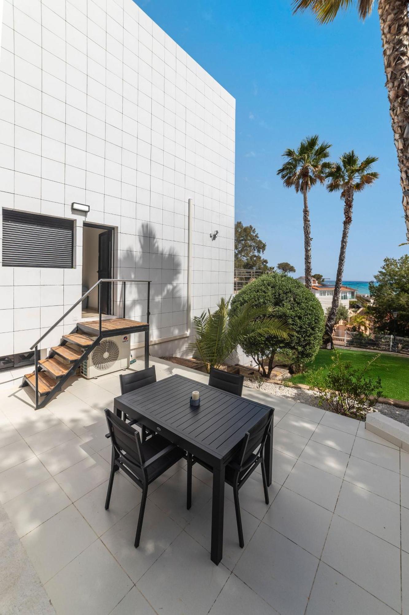 With Sea View In Alicante Villa El Campello